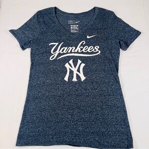Nike Heathered Blue Womens MLB New York Yankees Athletic Tee Medium V-Neck